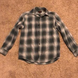 Wolverine Flannel Shirt. Green and White.